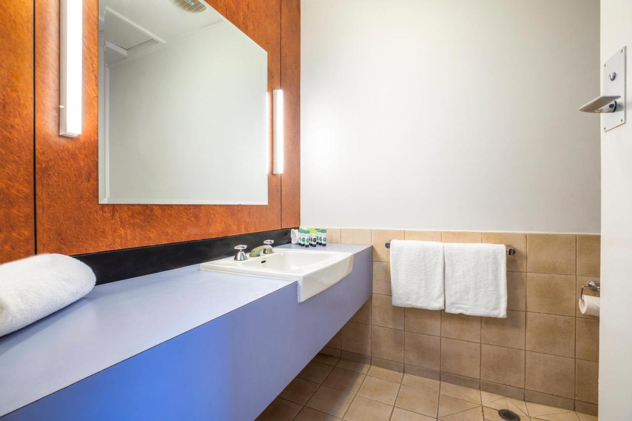 Burvale Hotel Nunawading Bagian luar foto