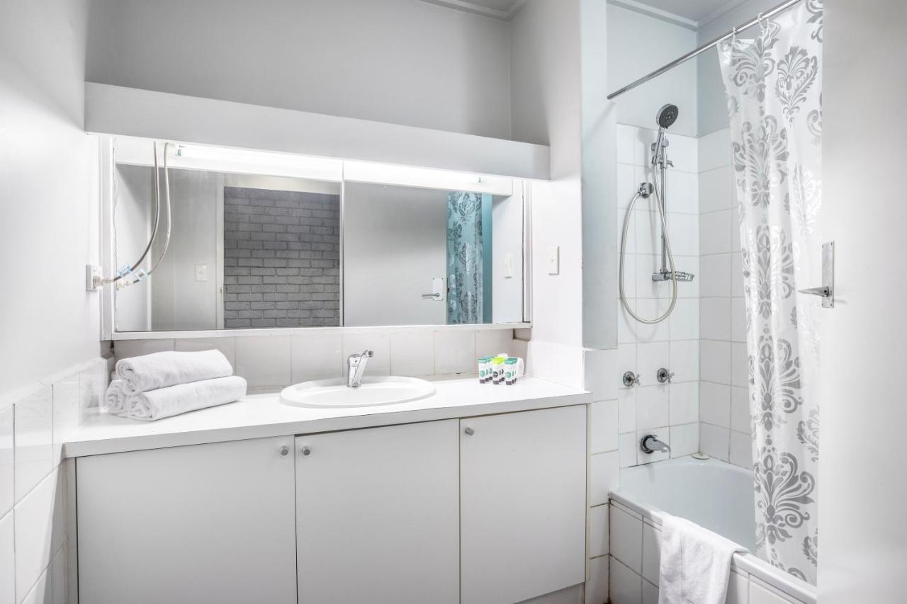Burvale Hotel Nunawading Bagian luar foto