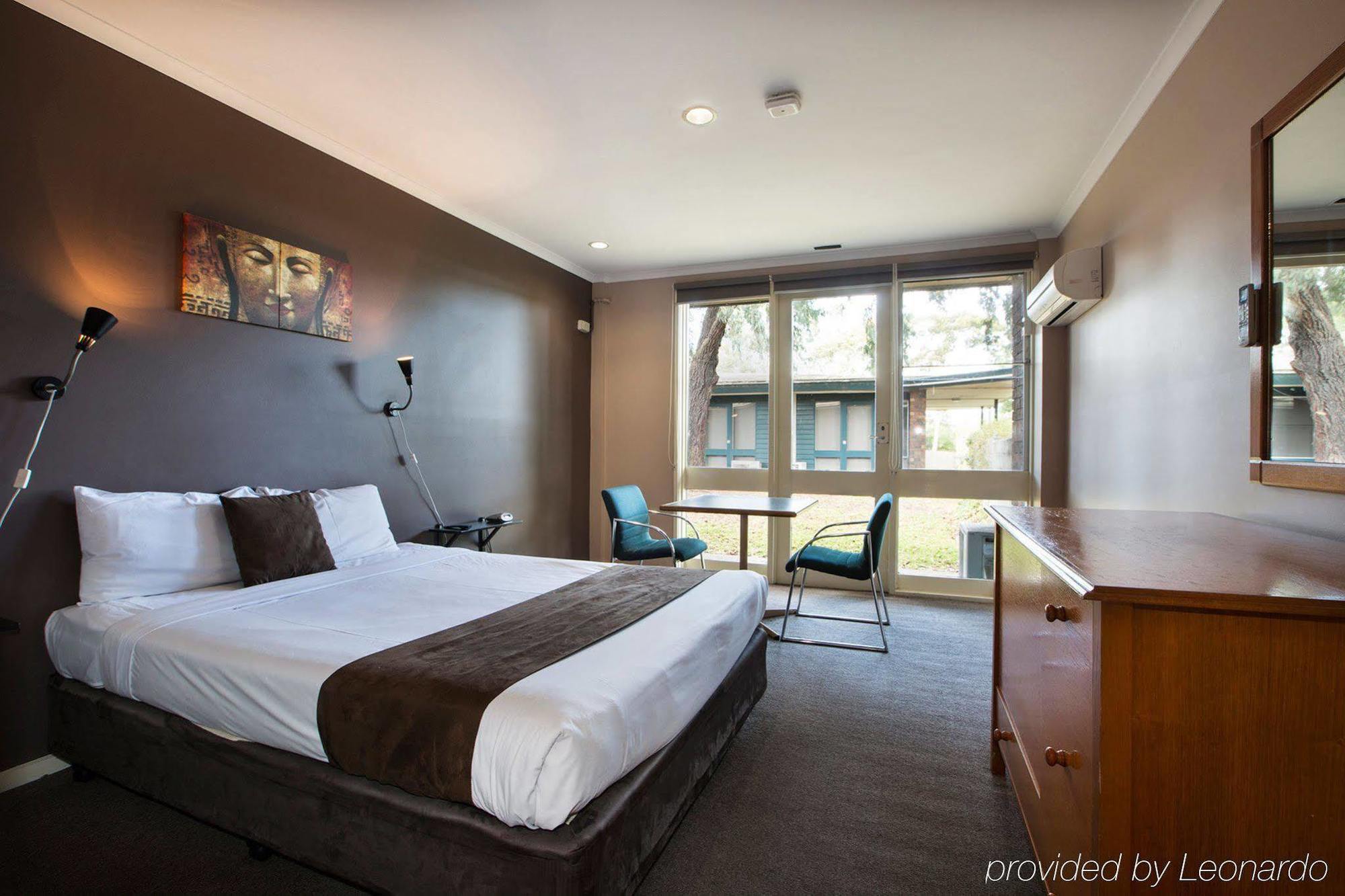 Burvale Hotel Nunawading Bagian luar foto