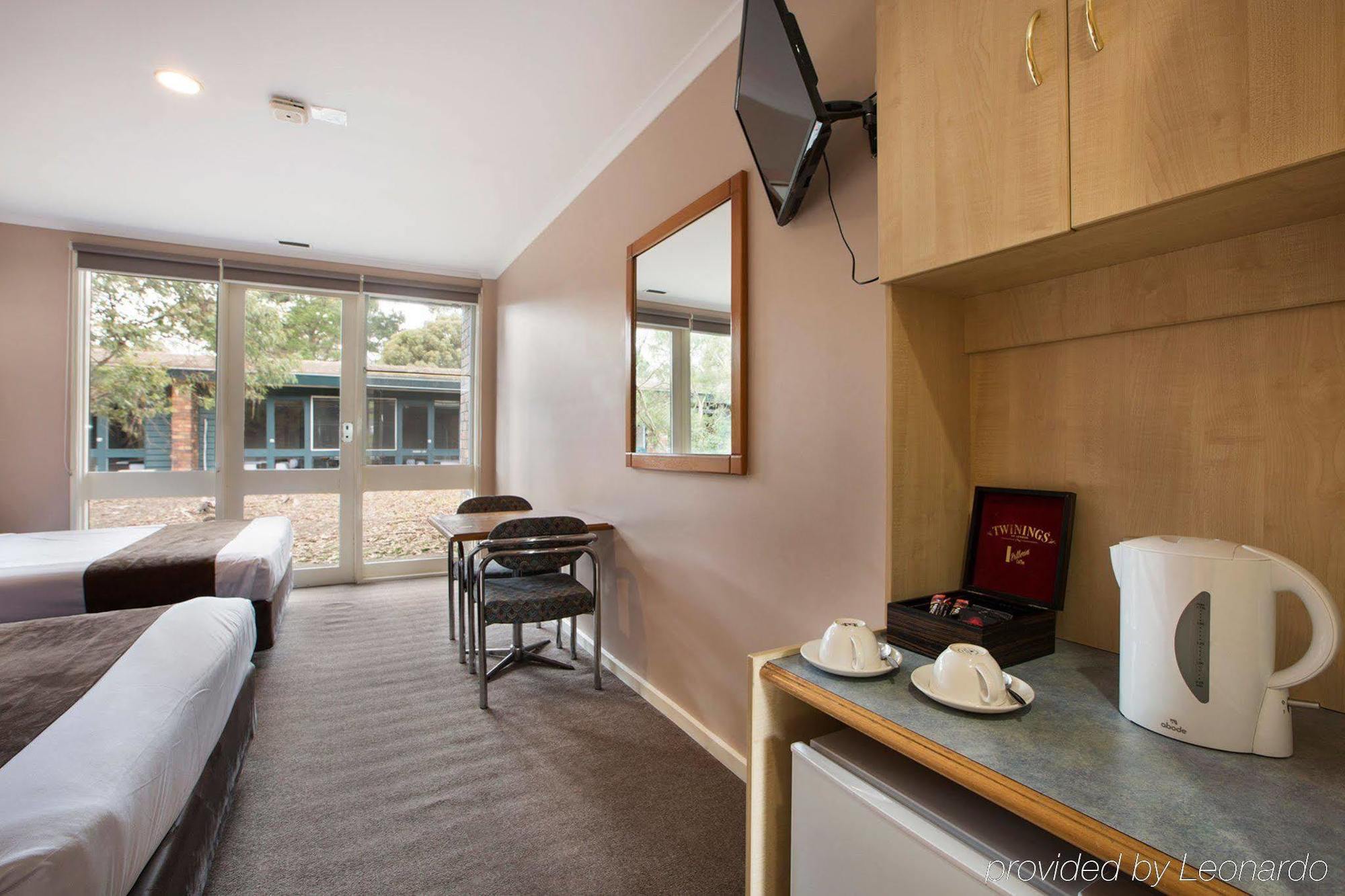 Burvale Hotel Nunawading Bagian luar foto