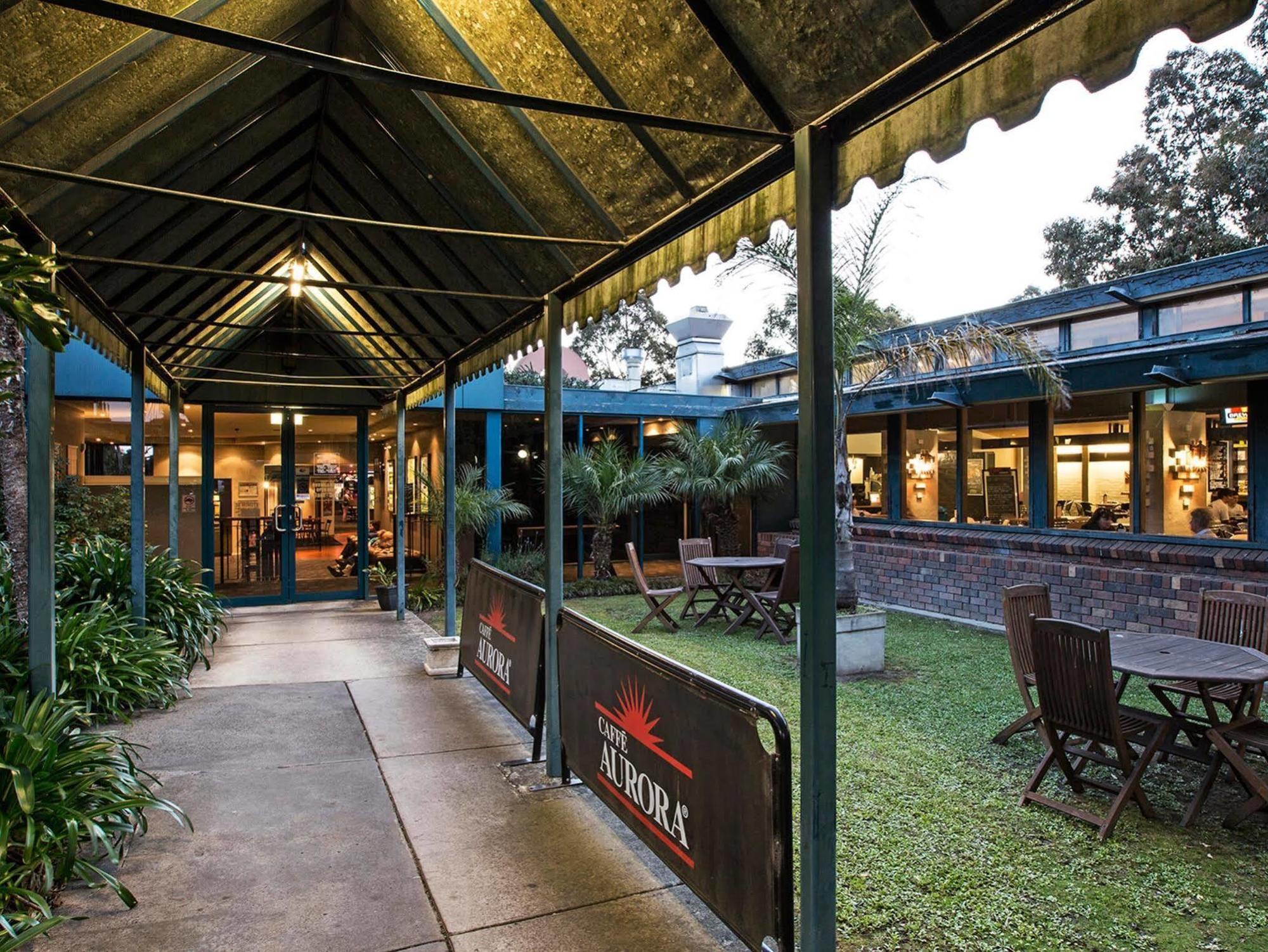 Burvale Hotel Nunawading Bagian luar foto